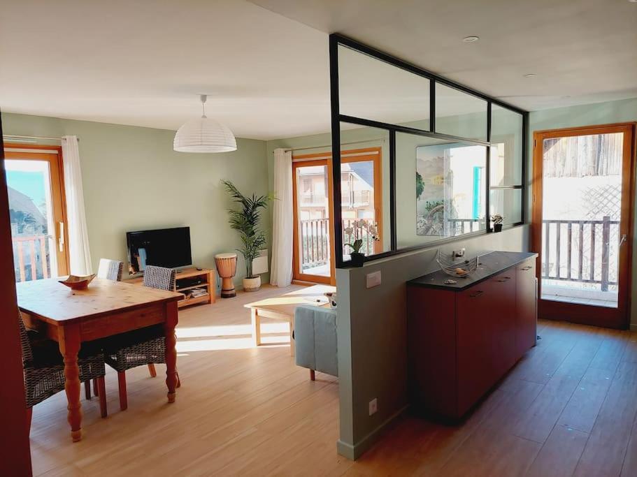 Charmant Appartement Lac D'Annecy / Ski - 6 Pers 芒通-圣贝尔纳 外观 照片